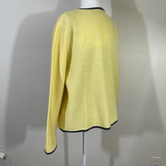 Bridgetown Collection sz lg sweater 100% wool yellow with gray accent trim - Picture 7 of 14
